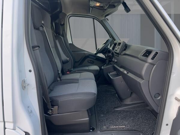 Renault Master 2.3 DCI 150 L2H2 3.5T