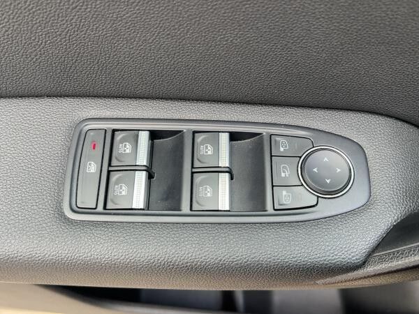 Renault Captur 1.3 TCe 140 Intens
