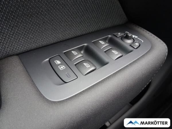 Volvo XC60 T6 AWD Plus Black Edition Recharge/AHK/LED/