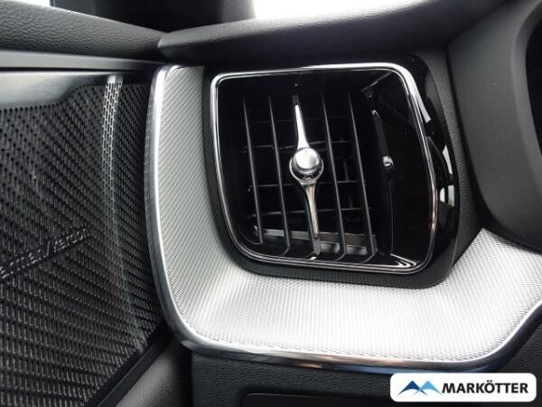 Volvo XC60 T6 AWD Plus Black Edition Recharge/AHK/LED/