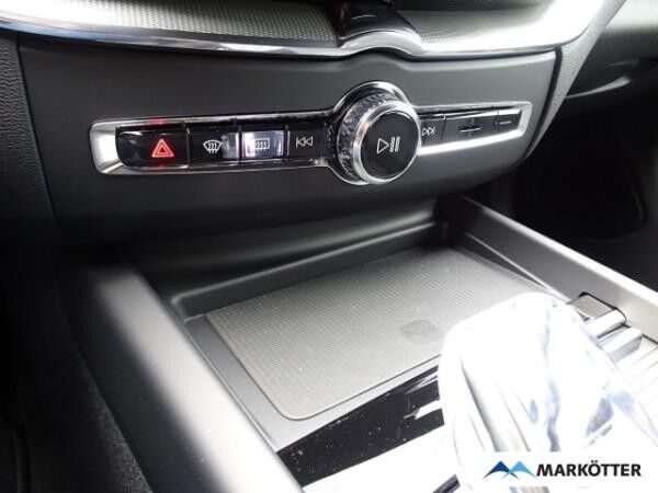 Volvo XC60 T6 AWD Plus Black Edition Recharge/AHK/LED/