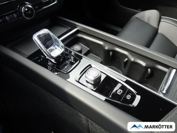 Volvo XC60 T6 AWD Plus Black Edition Recharge/AHK/LED/