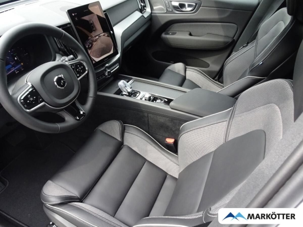 Volvo XC60 T8 AWD Plus Black Edition Recharge/360°/LHZ