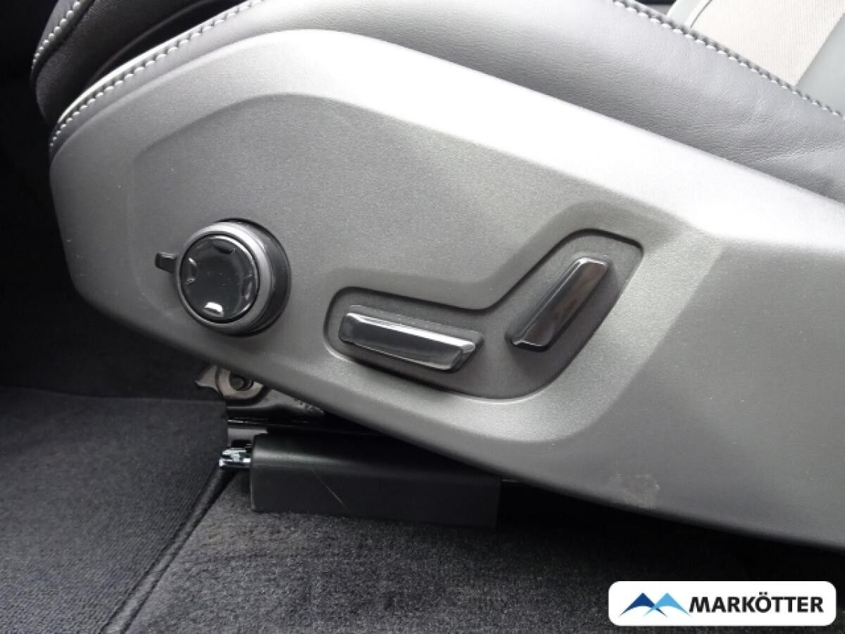 Volvo XC60 T8 AWD Plus Black Edition Recharge/360°/LHZ