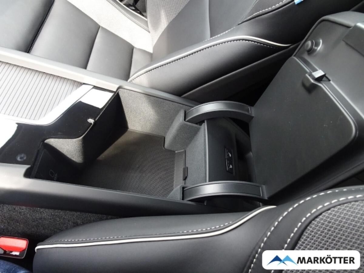 Volvo XC60 T8 AWD Plus Black Edition Recharge/360°/LHZ