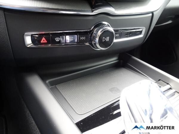 Volvo XC60 T8 AWD Plus Black Edition Recharge/360°/LED