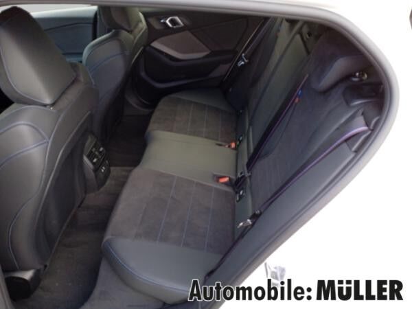 BMW 118 d M Sport EU6e Sportpaket AD AHK-abnehmbar Navi Digitales Cockpit Soundsystem HarmanKardon