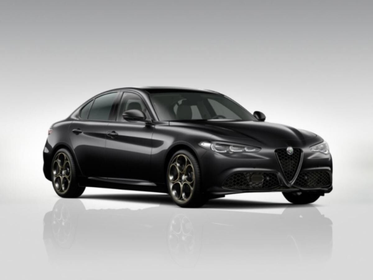 Alfa Romeo Giulia Intensa Q4 2.0 Turbo 16V 280PS AT8 Panorama **NUR FÜR GEWERBE** Alfa Romeo Giulia Intensa Q4 2.0 Turbo 16V 280PS AT8 Panorama **NUR FÜR GEWERBE**