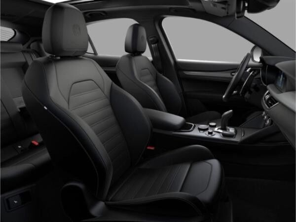 Alfa Romeo Stelvio Veloce Q4 2.0 Turbo 16V AT8 AHK Panorma Keyless