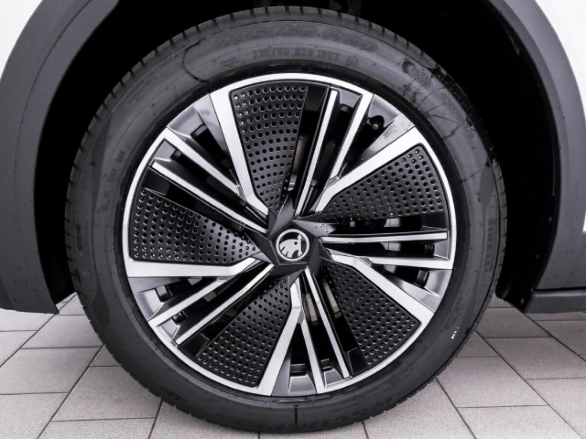 Skoda Elroq 85 Loft AHK Kamera Navi Clever