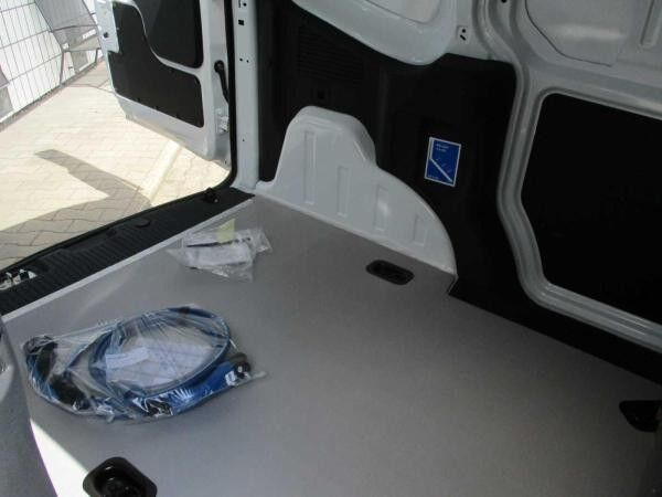 Ford Transit Courier Lager Ford Power Promise Aktion Holzboden+Kamera+WinterP+Wartung+Verschleiß Kostenlos
