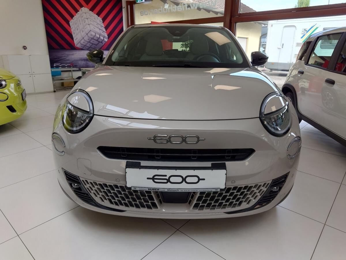 Fiat 600e 600e La Prima | inkl. Wallbox | Raum München/FFB/Augsburg | NUR Abholung vor Ort möglich!