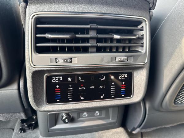 Audi RS Q8 SUV performance tiptr. FwpAdv Keramik 305Vm