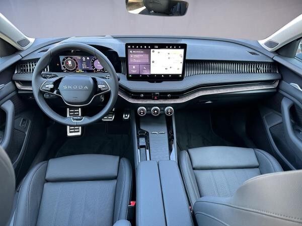 Skoda Superb Combi 4x4 L&K/Matrix/ACC/AHZV/Standh./
