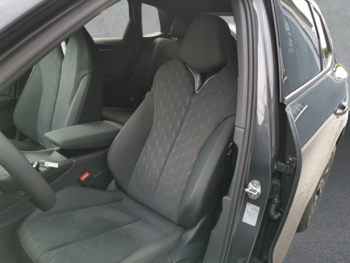 Cupra Terramar 1.5 eTSI 110 kW DSG PANO AHK Sennheiser ACC