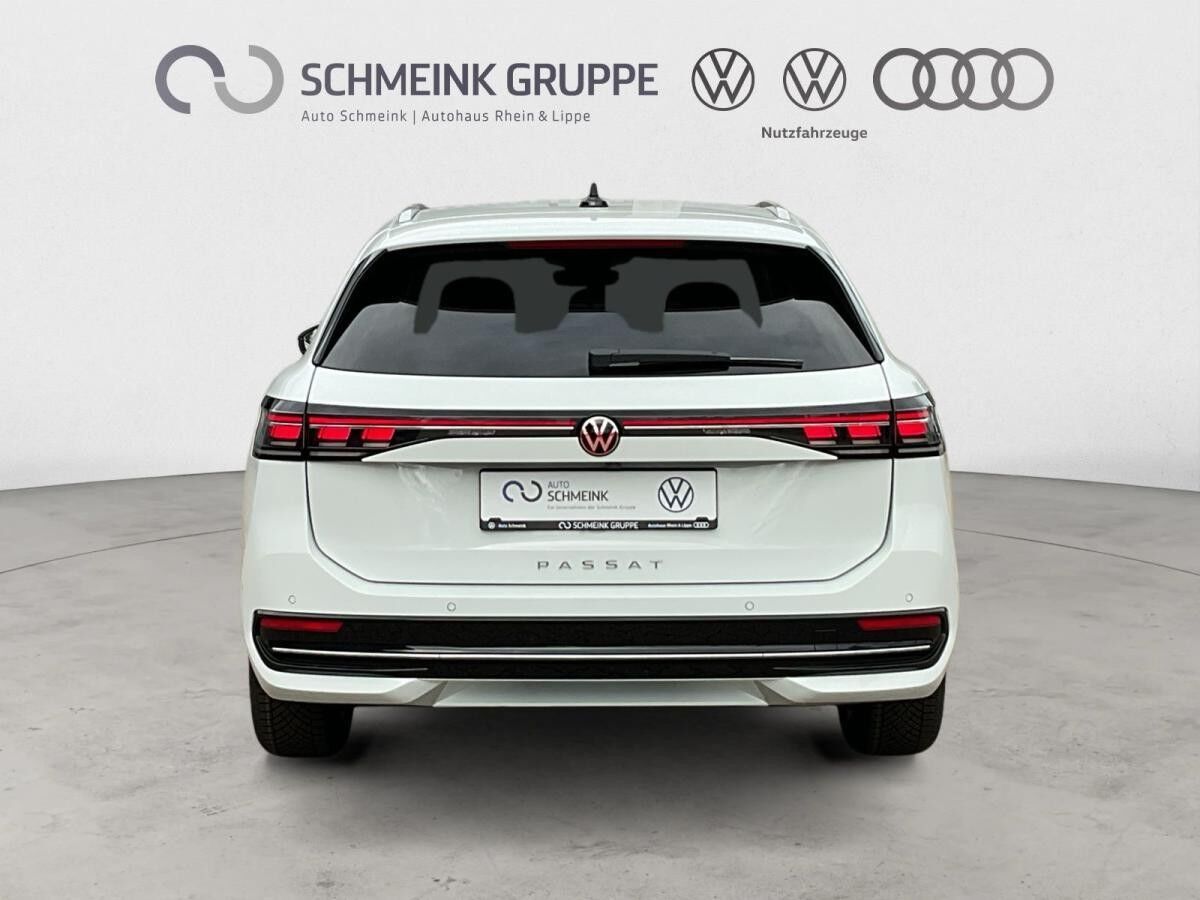 Volkswagen Passat Variant Elegance 2.0 TDI DSG Volkswagen Passat Variant Elegance 2.0 TDI DSG