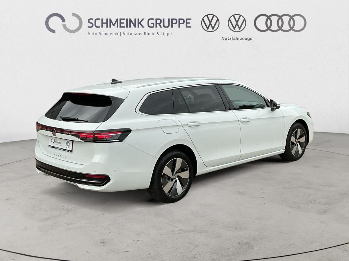 Volkswagen Passat Variant Elegance 2.0 TDI DSG Volkswagen Passat Variant Elegance 2.0 TDI DSG