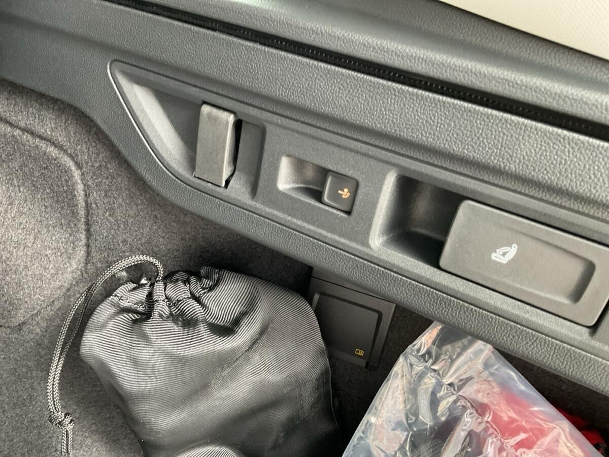 Volkswagen Passat Variant Elegance 2.0 TDI DSG Volkswagen Passat Variant Elegance 2.0 TDI DSG