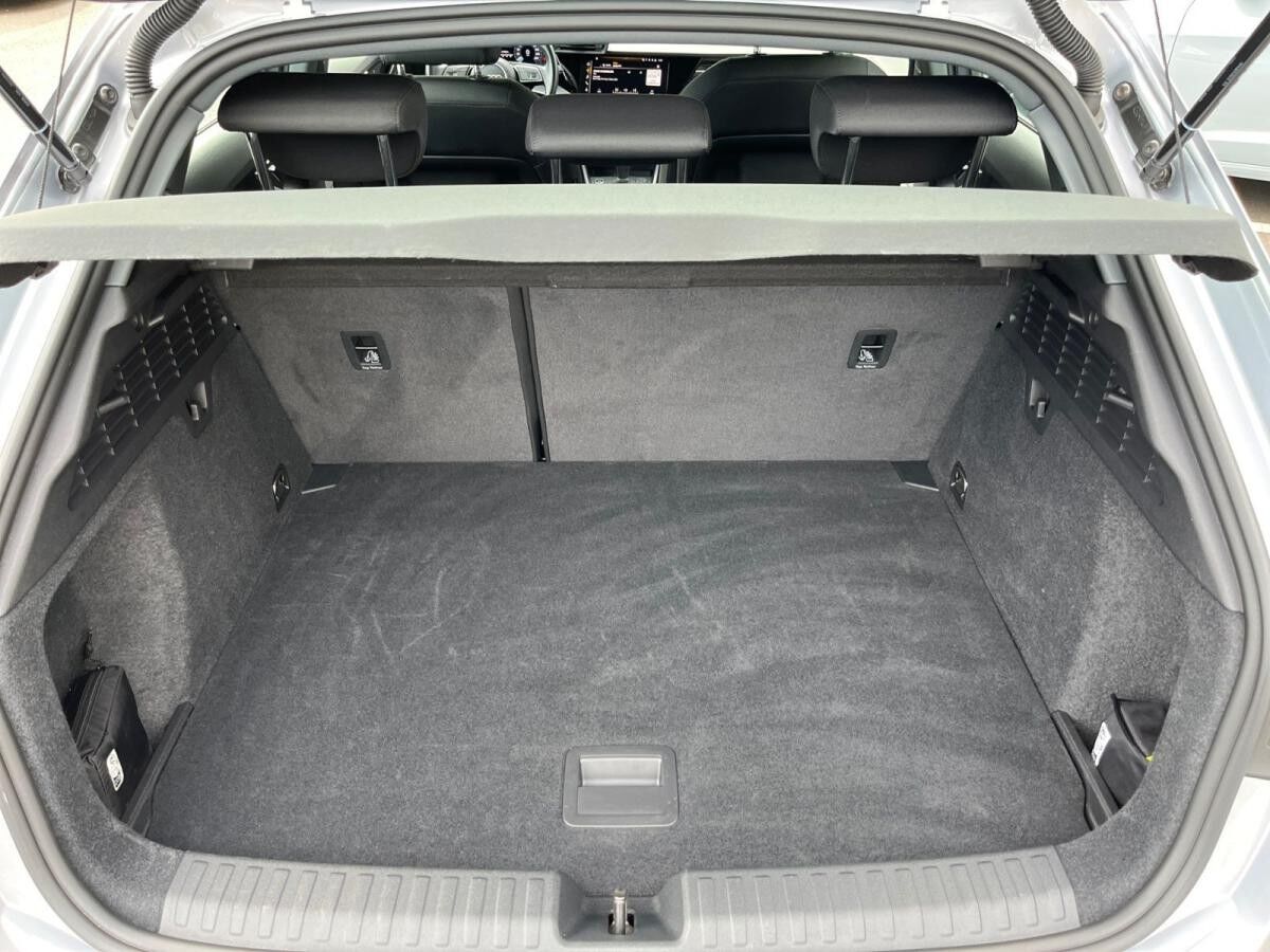 Audi A3 Sportback advanced 35 TFSI / MMI-Radio+, SHZ