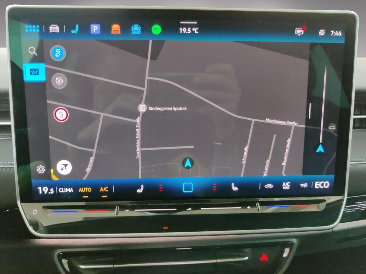 Volkswagen ID.7 Tourer Pro S h/AHK/Matrix/WäPu/01.30Garantie