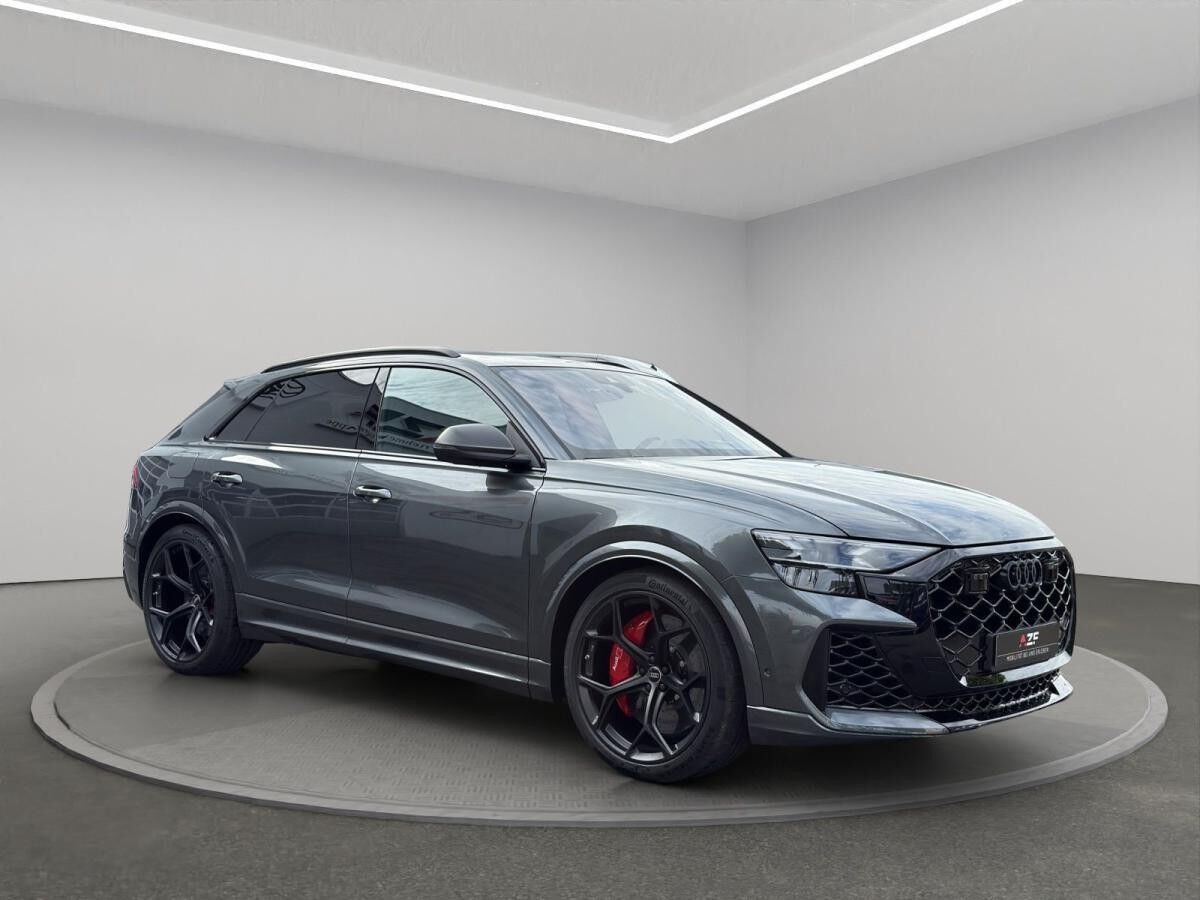 Audi RS Q8 SUV performance tiptronic+AHK+KERAMIK+MASSAGE Audi RS Q8 SUV performance tiptronic+AHK+KERAMIK+MASSAGE