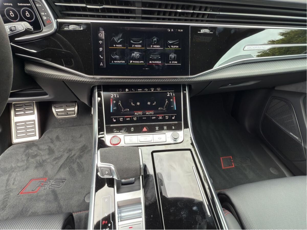 Audi RS Q8 SUV performance tiptronic+AHK+KERAMIK+MASSAGE Audi RS Q8 SUV performance tiptronic+AHK+KERAMIK+MASSAGE