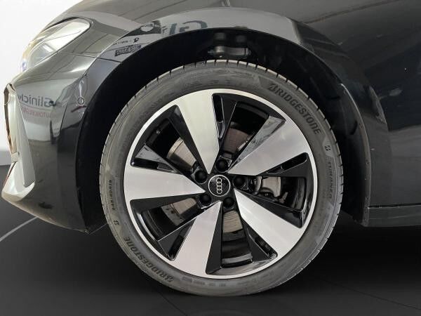 Audi A5 Limousine 2.0 TFSI AHK LED LM 19" Navi PDC+RFK ACC