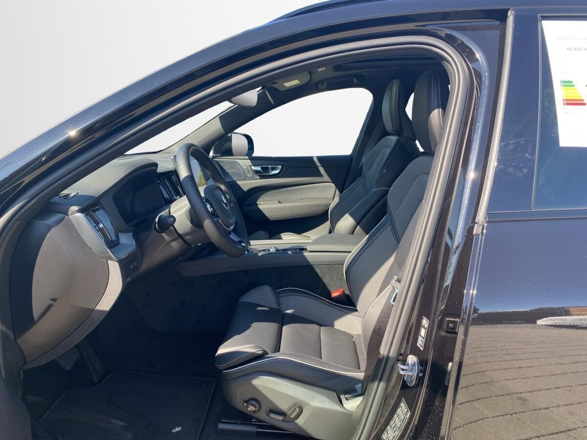 Volvo XC60 T8 Ultra Black Edition Volvo XC60 T8 Ultra Black Edition