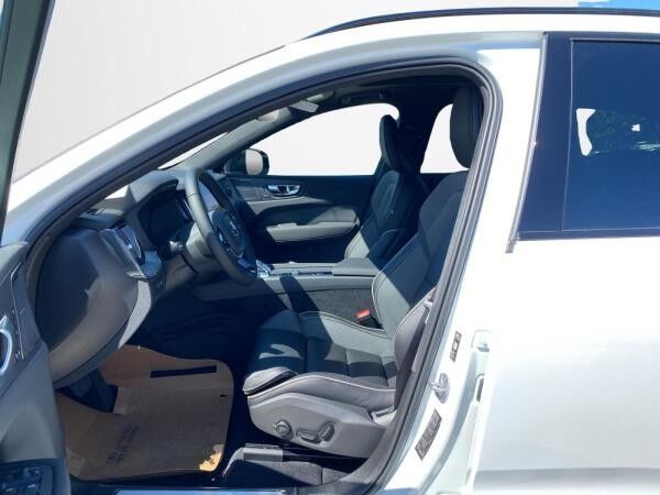 Volvo XC60 T8 Plus Black Edition AHK Licht Lagom Paket