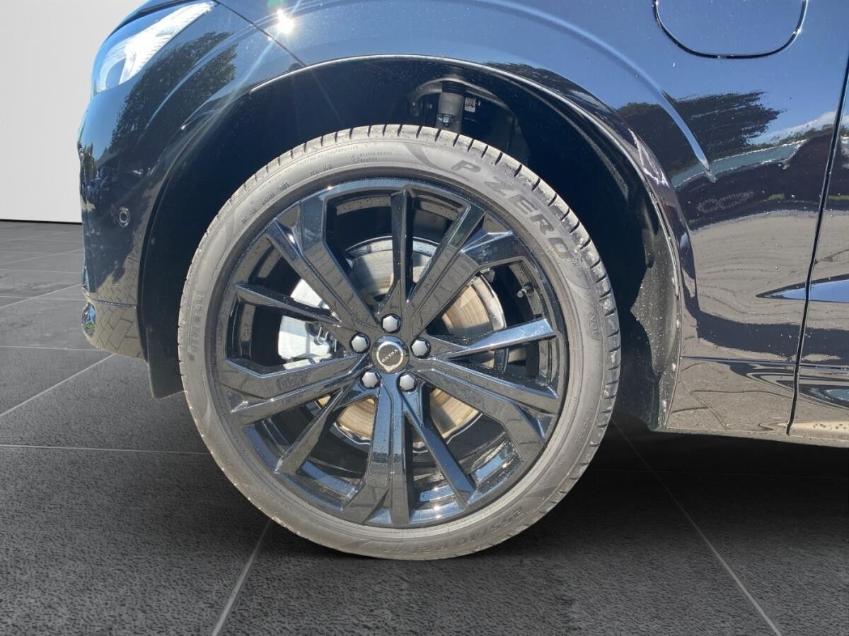 Volvo XC60 T8 Ultra Black Edition AHK Volvo XC60 T8 Ultra Black Edition AHK