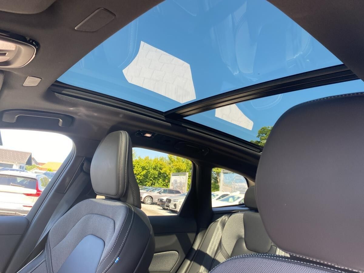 Volvo XC60 T8 Ultra Black Edition Volvo XC60 T8 Ultra Black Edition