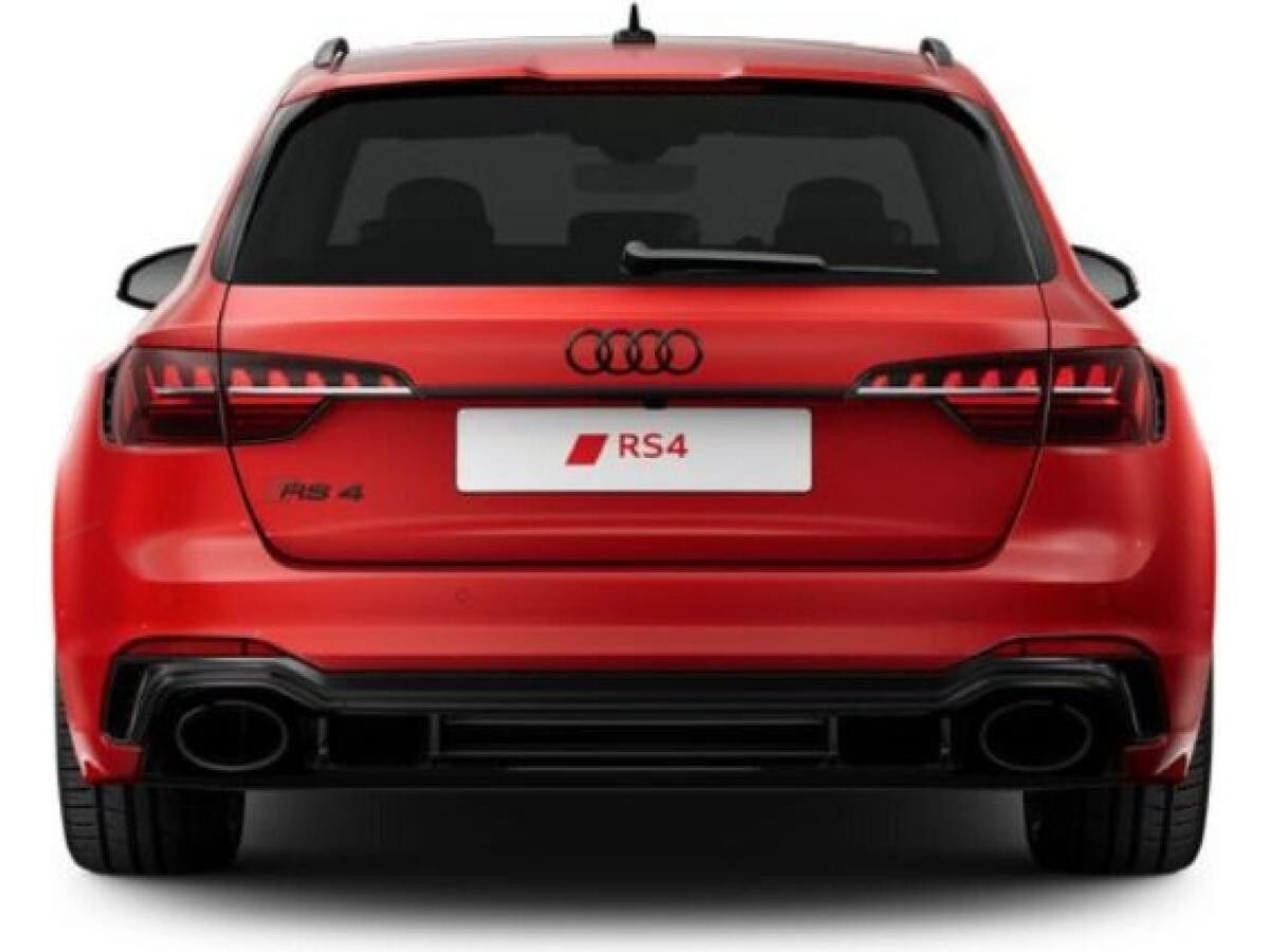 Audi RS4 Avant *WINTERRÄDER 20" SCHWARZ*280KM/H*PANO*360°*B&O