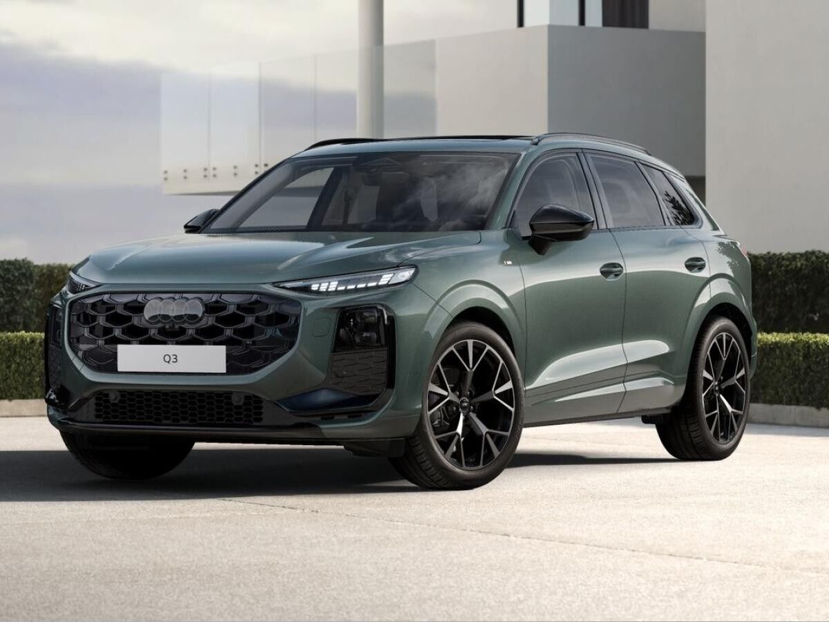 Audi Q3 SUV TFSI 110 kW S tr. *AHK/KLIMA/MATRIX/PANO/TECH/20"*