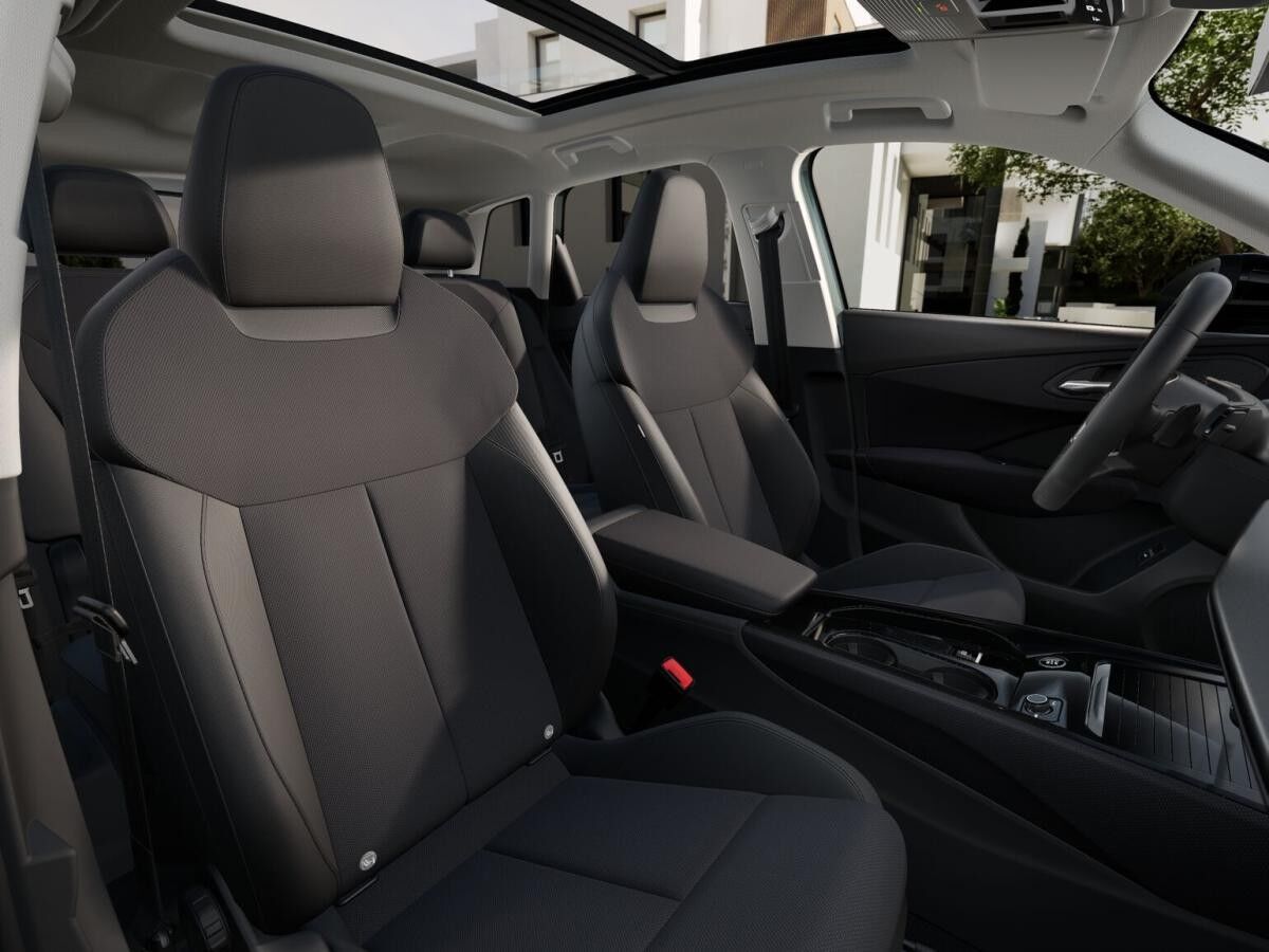 Audi Q3 SUV TFSI 110 kW S tr. *AHK/KLIMA/MATRIX/PANO/TECH/20"*