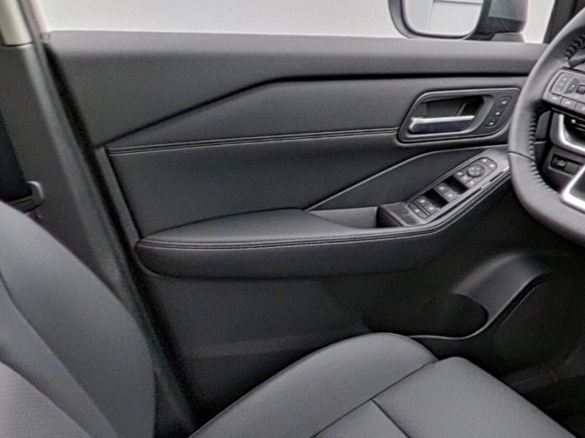 Nissan X-Trail e-POWER 204PS 4x2 N-Connecta 5 Sitze HeadUp-Display