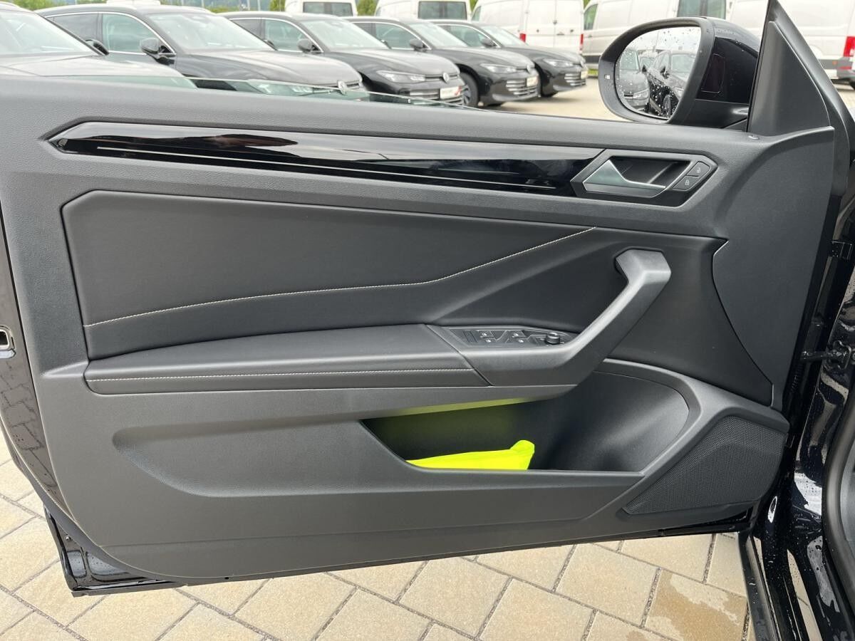 Volkswagen T-Roc Cabriolet R-Line 1.5 l TSI 7-Gang