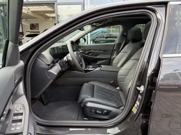 BMW i5 eDrive40 Pano Adapt.LED Stop&Go HarmanKardon