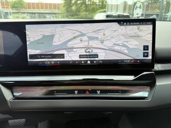 BMW i5 eDrive40 Pano Adapt.LED Stop&Go HarmanKardon
