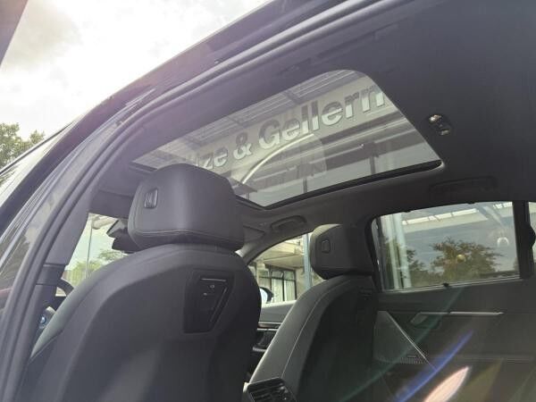BMW i5 eDrive40 Pano Adapt.LED Stop&Go HarmanKardon