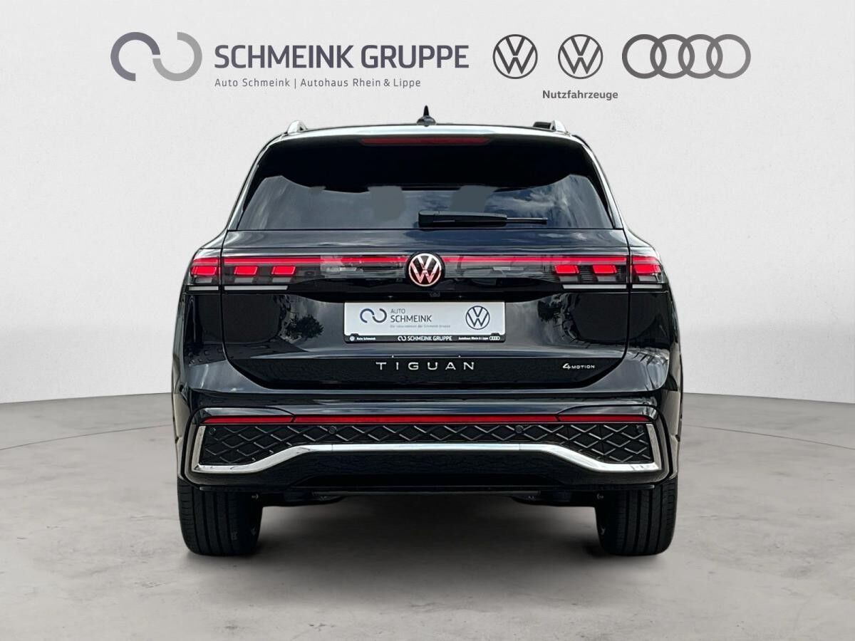 Volkswagen Tiguan R-Line 2.0 TSI 4MOTION DSG AHK Pano