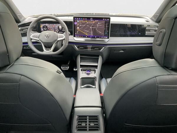 Volkswagen Tiguan R-Line 2,0 l TSI 4MOTION DSG AHK Pano