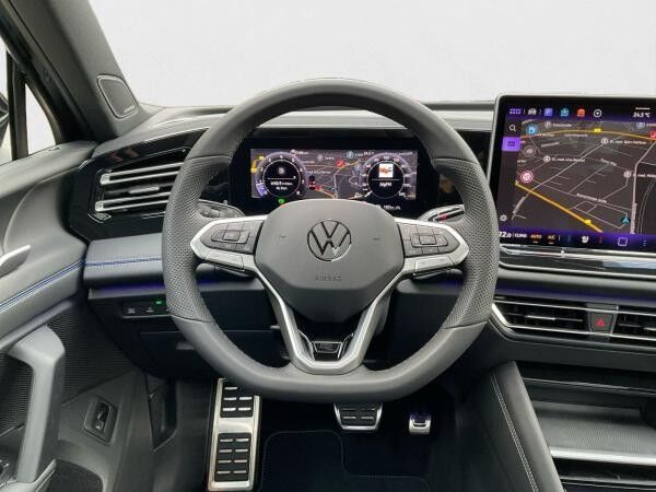 Volkswagen Tiguan R-Line 2,0 l TSI 4MOTION DSG AHK Pano