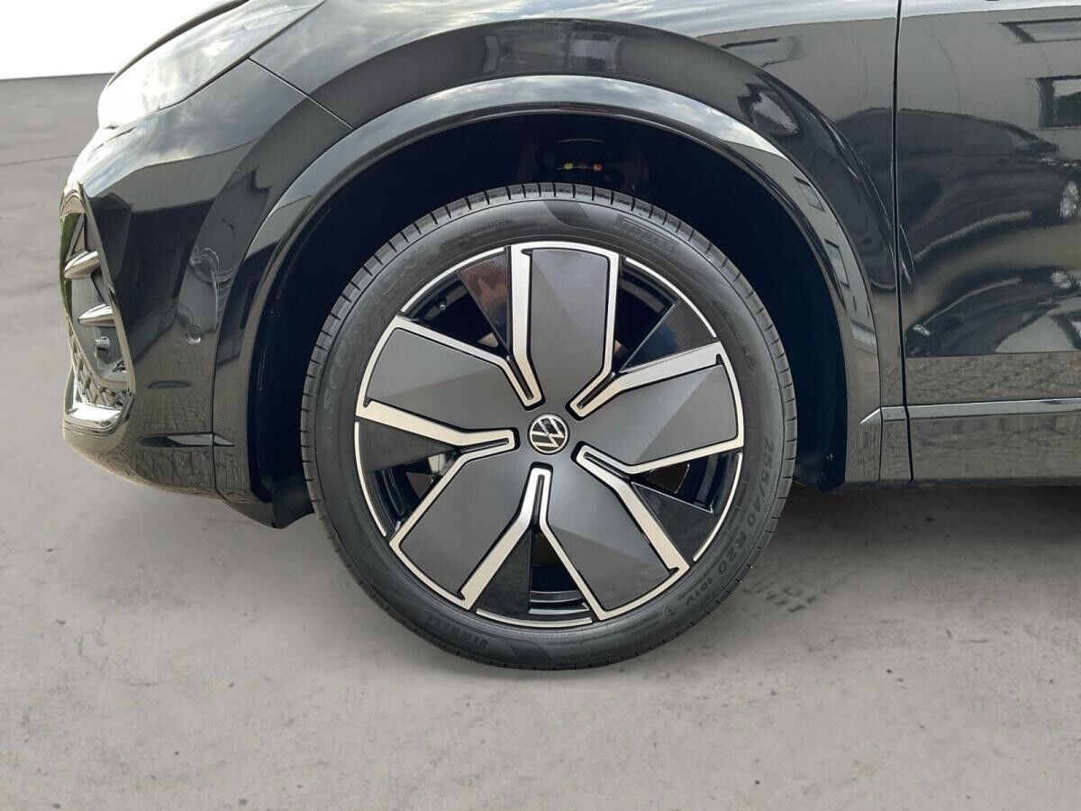 Volkswagen Tiguan R-Line 2.0 TSI 4MOTION DSG AHK Pano