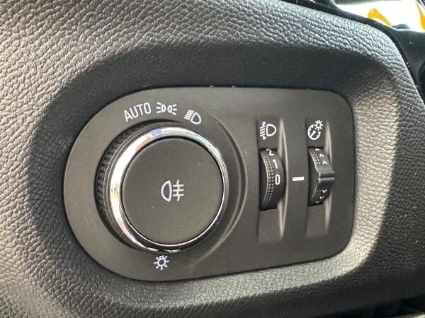 Opel Corsa F 1.2 Turbo Elegance LED+Navi+SHZ+Winterp.