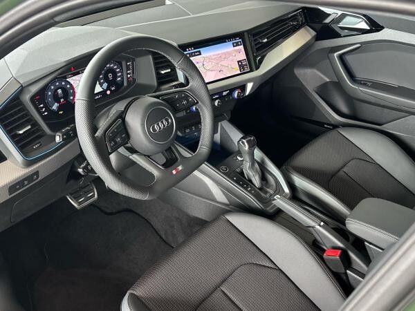Audi A1 Sportback S line 40 TFSI S plus Paket Navi