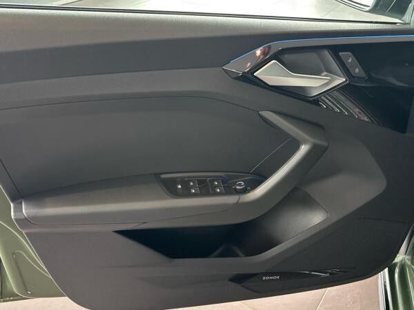 Audi A1 Sportback S line 40 TFSI S plus Paket Navi