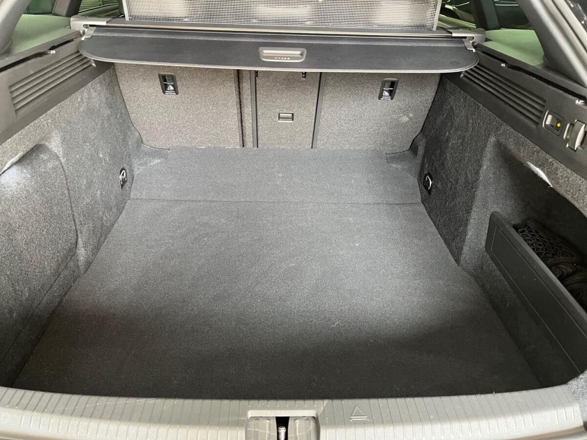 Volkswagen Arteon 2.0 TSI DSG R 4Motion Navi AHK Sprachbedienung Ausparkassistent DAB+