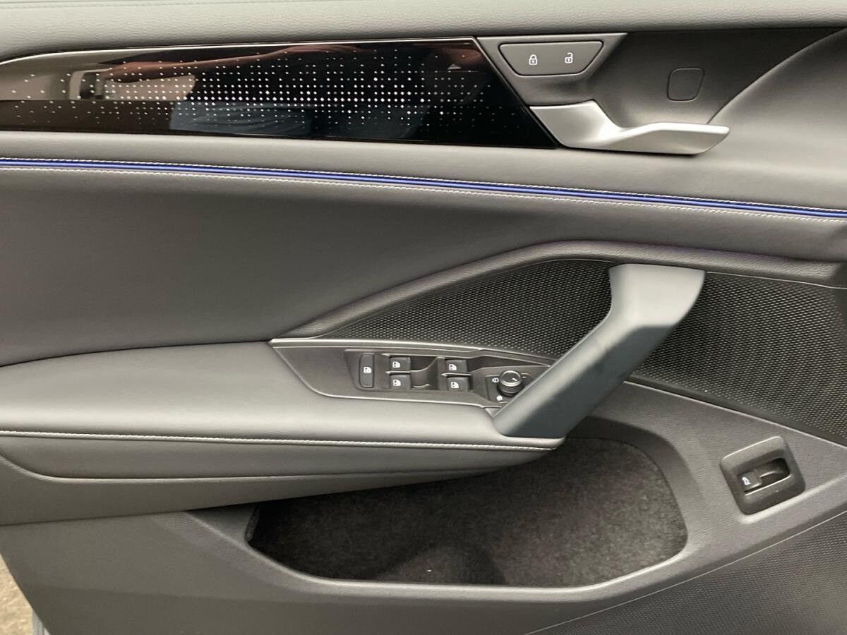 Volkswagen Tiguan 2.0 TDI SCR R-Line 4MOTION DSG Kamera