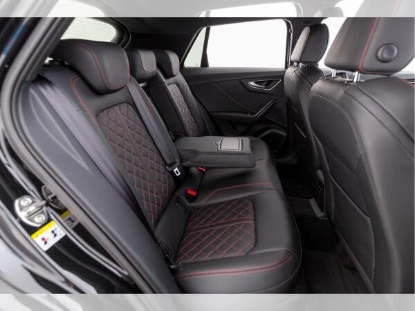 Audi Q2 S line 35 TFSI S tr. AHK MATRIX SONOS NAVI