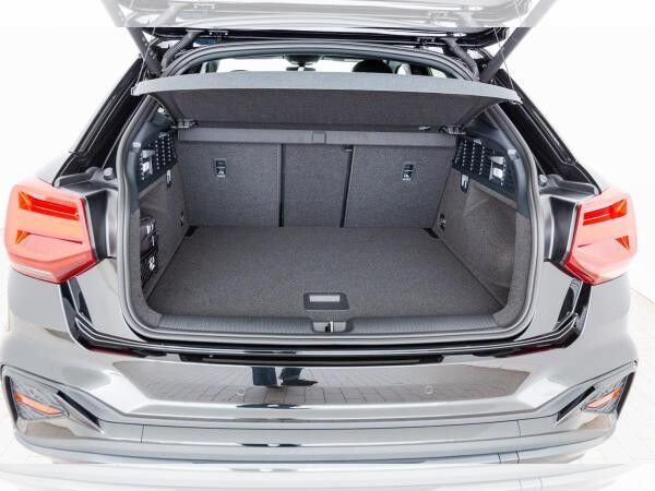 Audi Q2 S line 35 TFSI S tr. AHK MATRIX SONOS NAVI